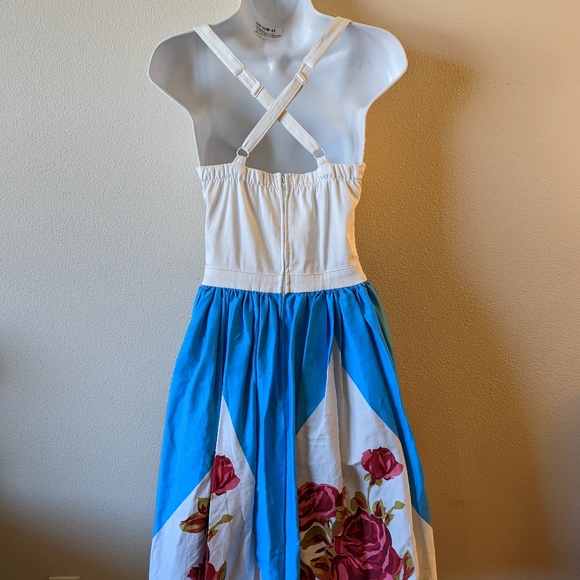 Pinup Couture Renee Dress - Picture 5 of 6